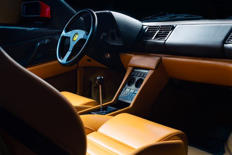 interior do ferrari clássico  Rudolf Van Der Ven