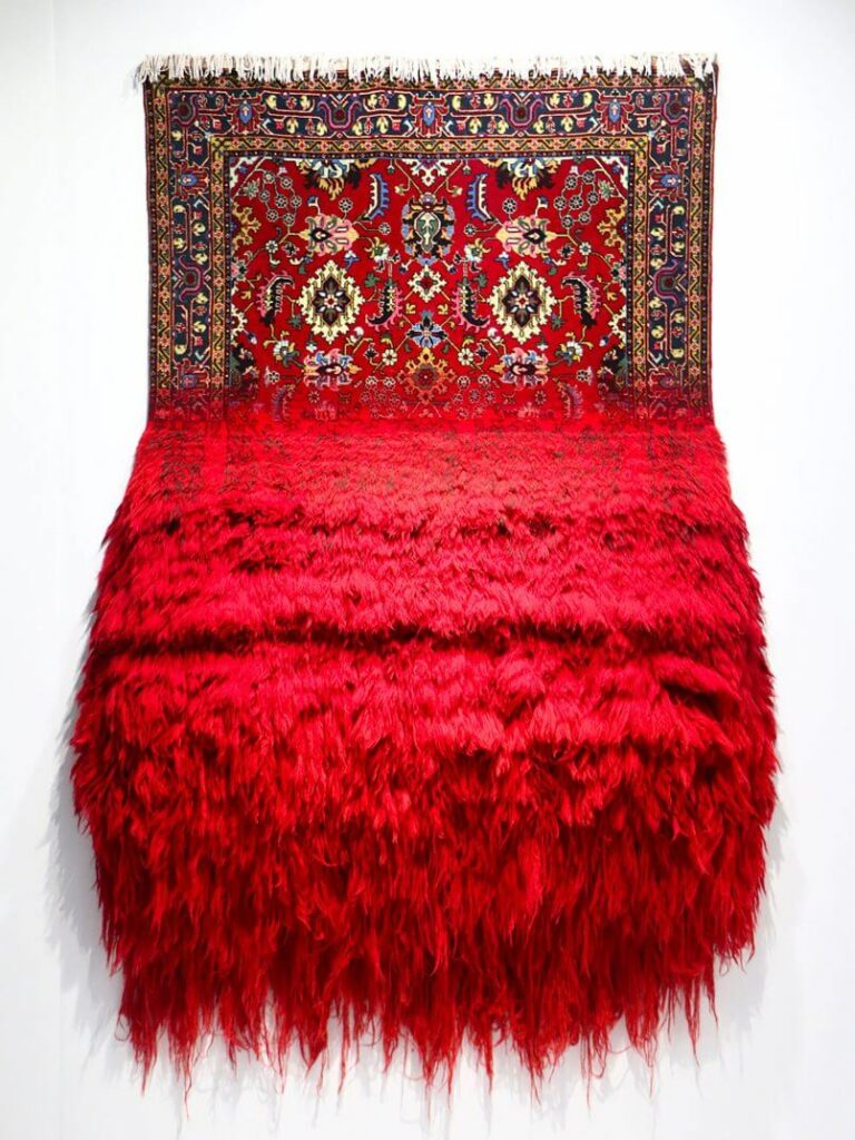 cobertor vermelho por Faig Ahmed 